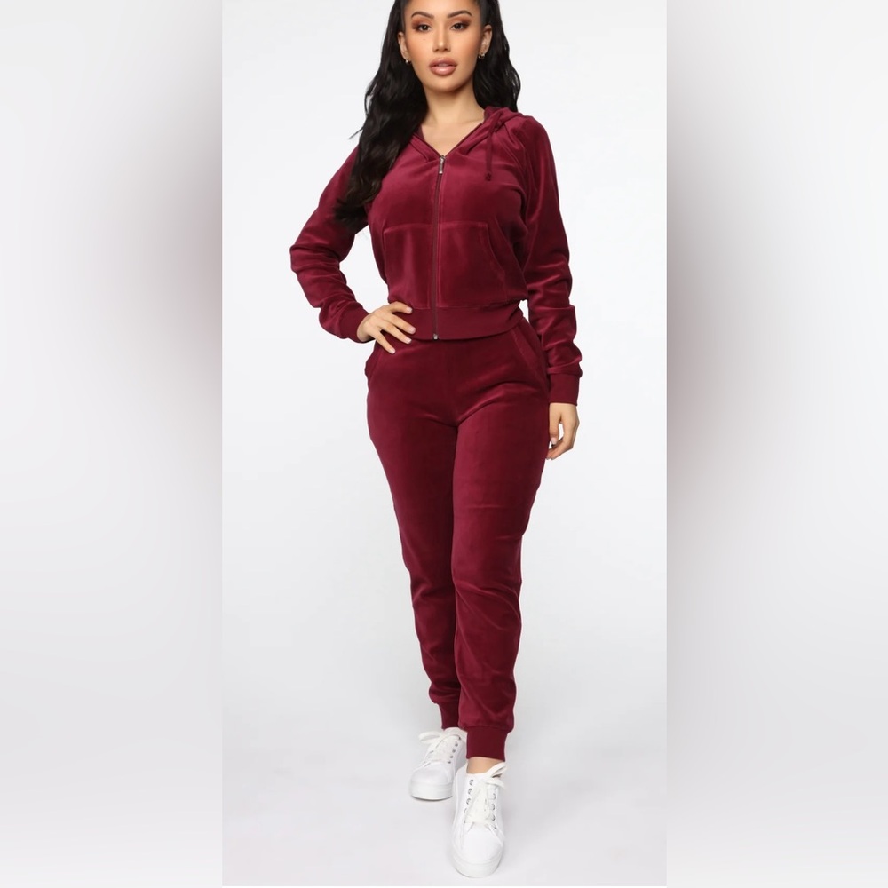 Fashion Nova Velour Hoodie & Sweatpants Set